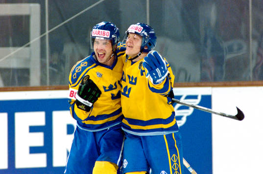 Ulf Dahlén, Sverige och Charles Berglund jublar
