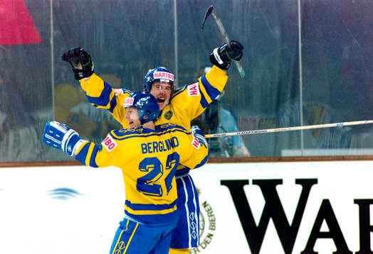 Charles Berglund och Ulf Dahlén, Sverige, jublar