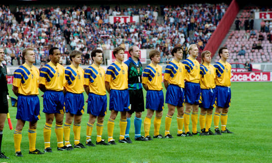 Fr. v: Jonas Thern, Martin Dahlin, Roland Nilsson, Stefan