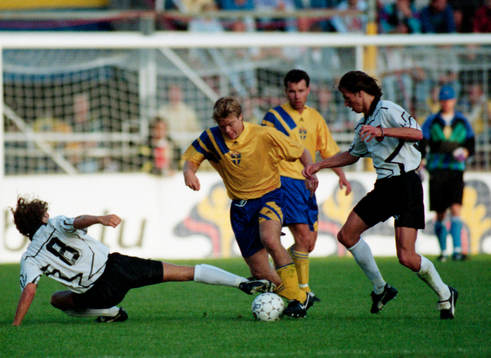 Tomas Brolin attackeras