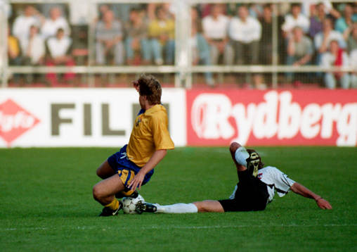 Tomas Brolin attackeras
