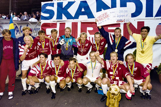 Degerfors jublar med pokalen