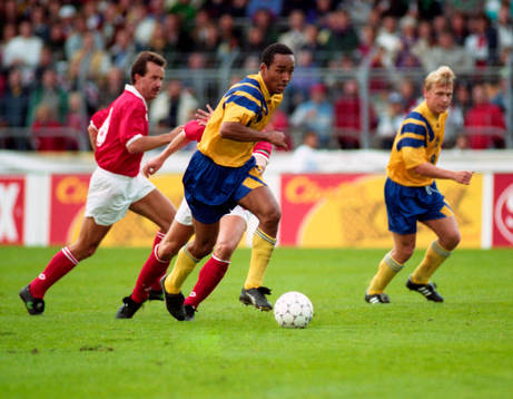 Martin Dahlin uppvaktas
