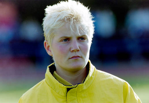 Åsa Lönnqvist, Sverige