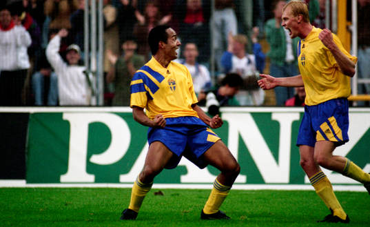Martin Dahlin och Klas Ingesson jublar ihop
