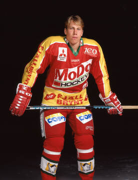 Peter Forsberg of MoDo (Swedish hockey league Elitserien)