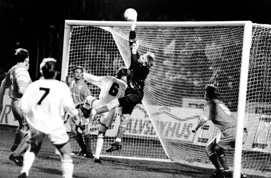 Georges Grün, Parma uppvaktar degerfors målvakt Mats