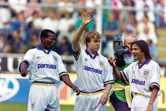 Tomas Brolin, Parma på väg in på planen