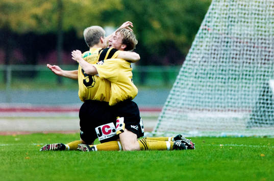Christer Andersson och Stefan Jansson, jublar