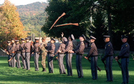 West Point Militärakademi, Soldater, Övning, Gevär