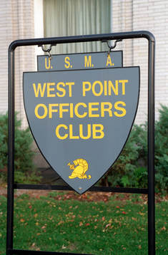 West Point Militärakademi, Skylt, West Point Officers