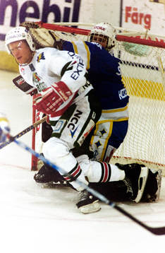 Stefan Elvenes, Rögle framför leksands målvakt Johan