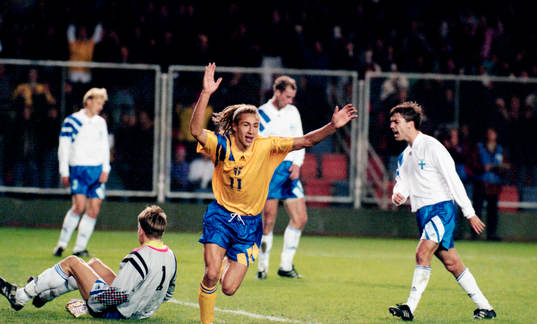 Henrik Larsson jublar