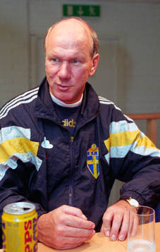 Tommy Svensson, förbundskapten möter media