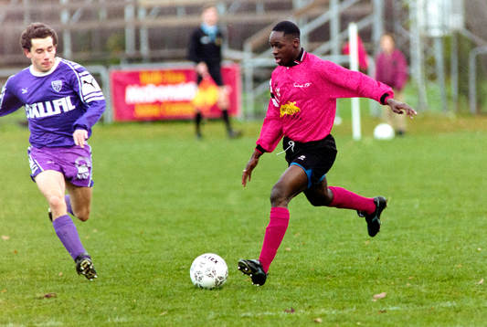 Moses Nsubuga, Vasalund med bollen