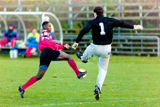 Moses Nsubuga, Vasalund med bollen
