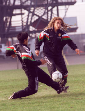 Henrik Larsson i sin första träning med Feyenoord