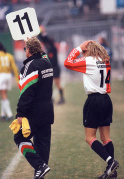 Henrik Larsson gör debut i Feyenoord som inhoppare