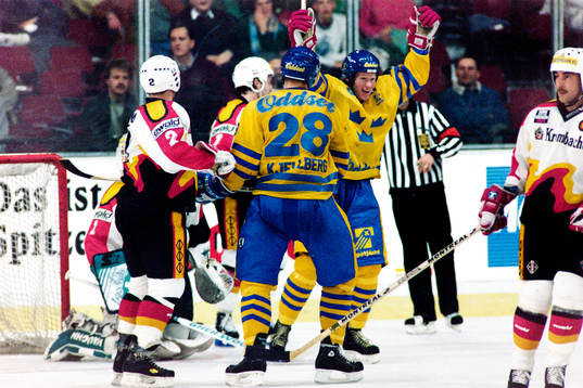 Stefan Elvenes, Sverige jublar