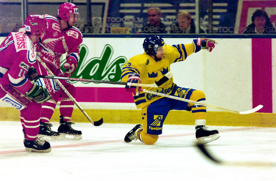 Bläddra bland fler bilder av Ishockey, Sverige - Ryssland, 3-1