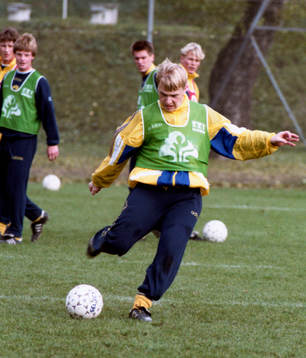 Pär Zettterberg skjuter på träning
