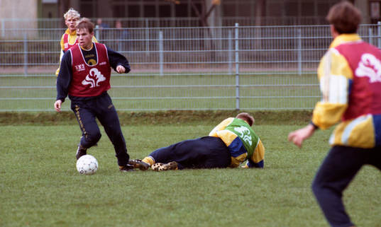 Niclas Alexandersson med bollen
