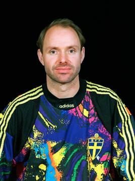 Thomas Ravelli, Sverige