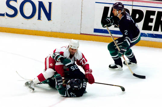 Paul Coffey, Red Wings i bråk med Terry Yake, Anaheim