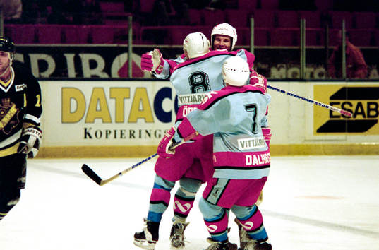 Bodens Igor Matusjkin (3), Fredrik Öberg (8) och Robert