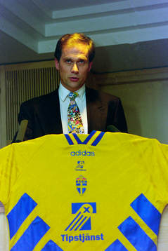 Lars-Christer Olsson med landslagströja