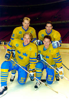 Bakre raden fr. v Jonas Bergqvist och Roger Hansson.
