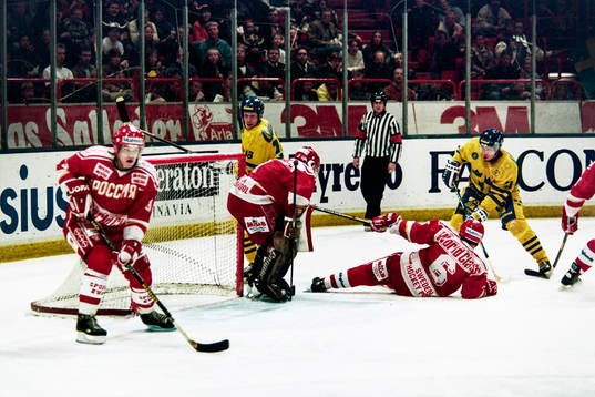 Jonas Bergqvist och Peter Forsberg, Sverige oroar det ryska