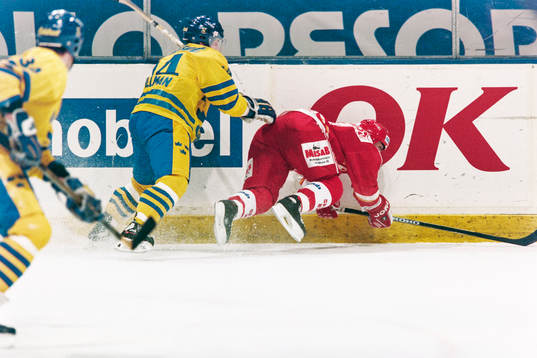 Fredrik Stillman, Sverige