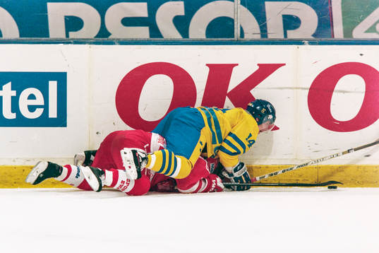 Fredrik Stillman, Sverige