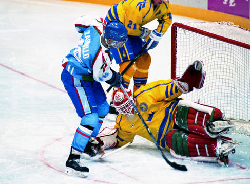 Håkan Algotsson, målvakt, Sverige i räddningstagen