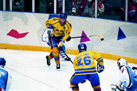 Patrik Juhlin, Sverige