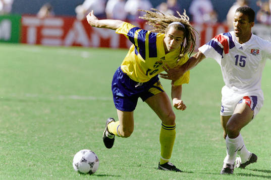 Henrik Larsson, Sverige och Desmond Armstrong, USA