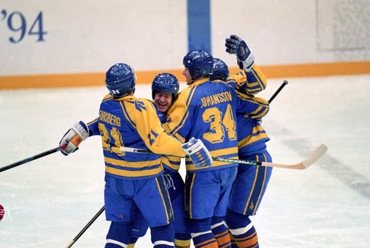 Peter Forsberg, Magnus Svenson Roger Johansson, Sverige.