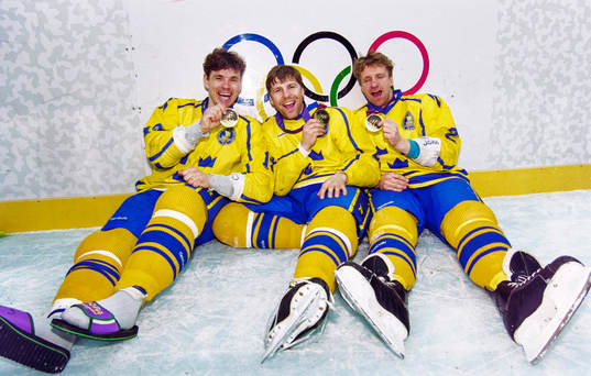 Håkan Loob, Mats Näslund och Tomas Jonsson med sina