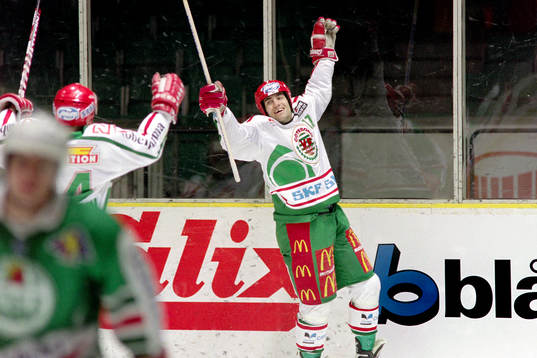 Peter Berndtsson, Västra Frölunda jublar