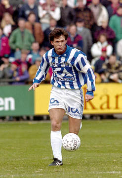 Göteborgs Pontus Kåmark med bollen