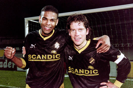 AIK:s målskyttar  Pascal Simpson och Dick Lidman, AIK