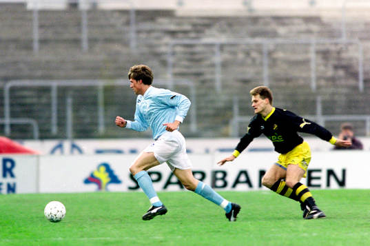 Jens Fjellström, Malmö med bollen och Gary Sundgren, AIK