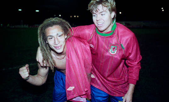 Målskyttarna Henrik Larsson och Tomas Brolin
