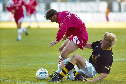 Johan Mjällby, AIK går hårt fram
