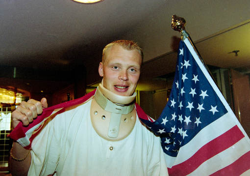 Klas Ingesson, Sverige med en amerikansk flagga