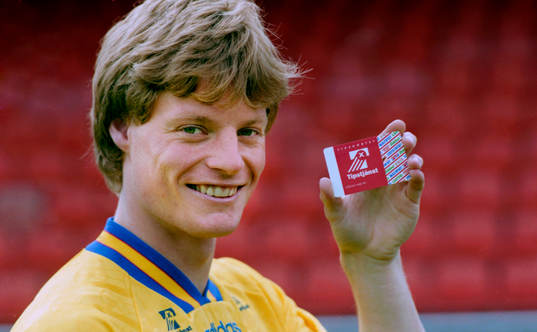 Stefan Schwarz med spelkort