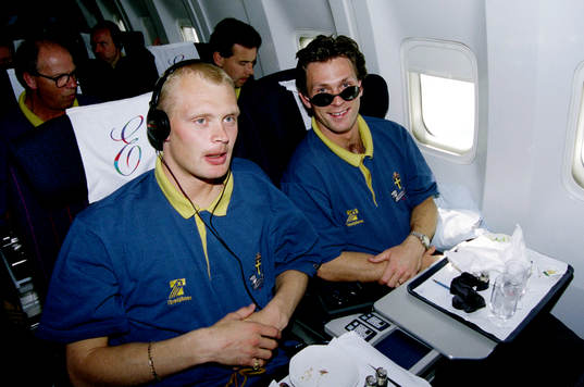Klas Ingesson och Pontus Kåmark på flyget till Los Angeles