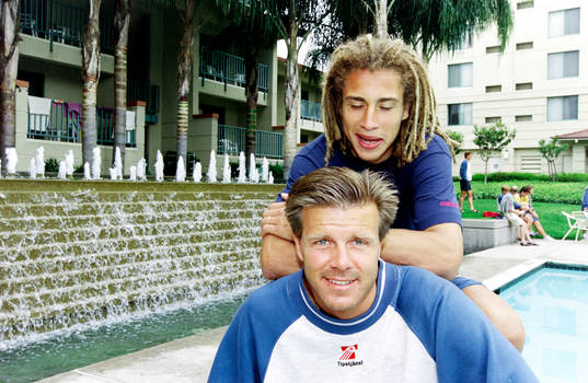 Henrik Larsson och Roland Nilsson, Sverige vid poolen