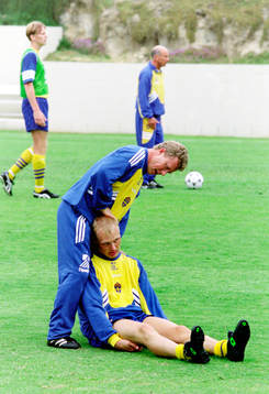 Klas Ingesson får massage